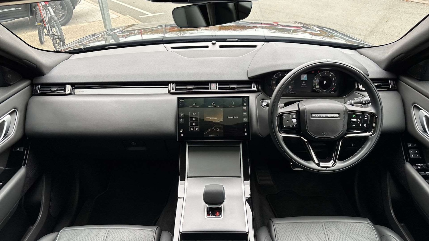 Used Land Rover Range Rover Velar 2024 for sale - 76460391: Photo 9