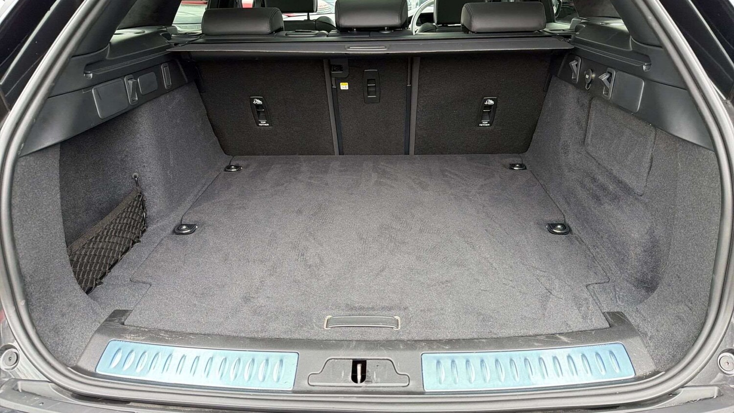 Used Land Rover Range Rover Velar 2026 for sale - 78209229: Photo 10