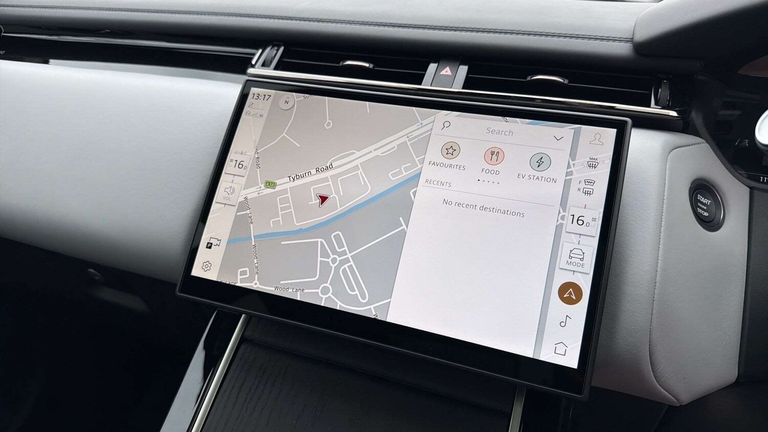 Used Land Rover Range Rover Velar 2026 for sale - 78209229: Photo 11