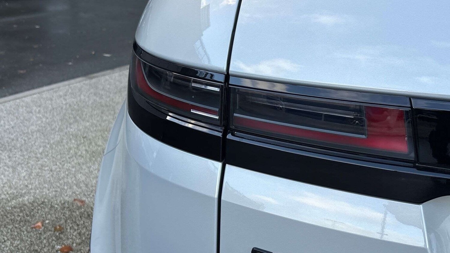 Used Land Rover Range Rover Evoque 2025 for sale - 76889851: Photo 26