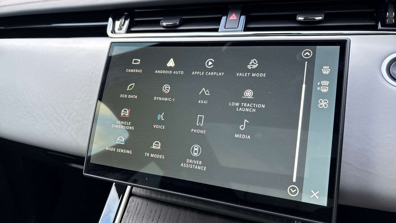 Used Land Rover Range Rover Evoque 2025 for sale - 76889851: Photo 32