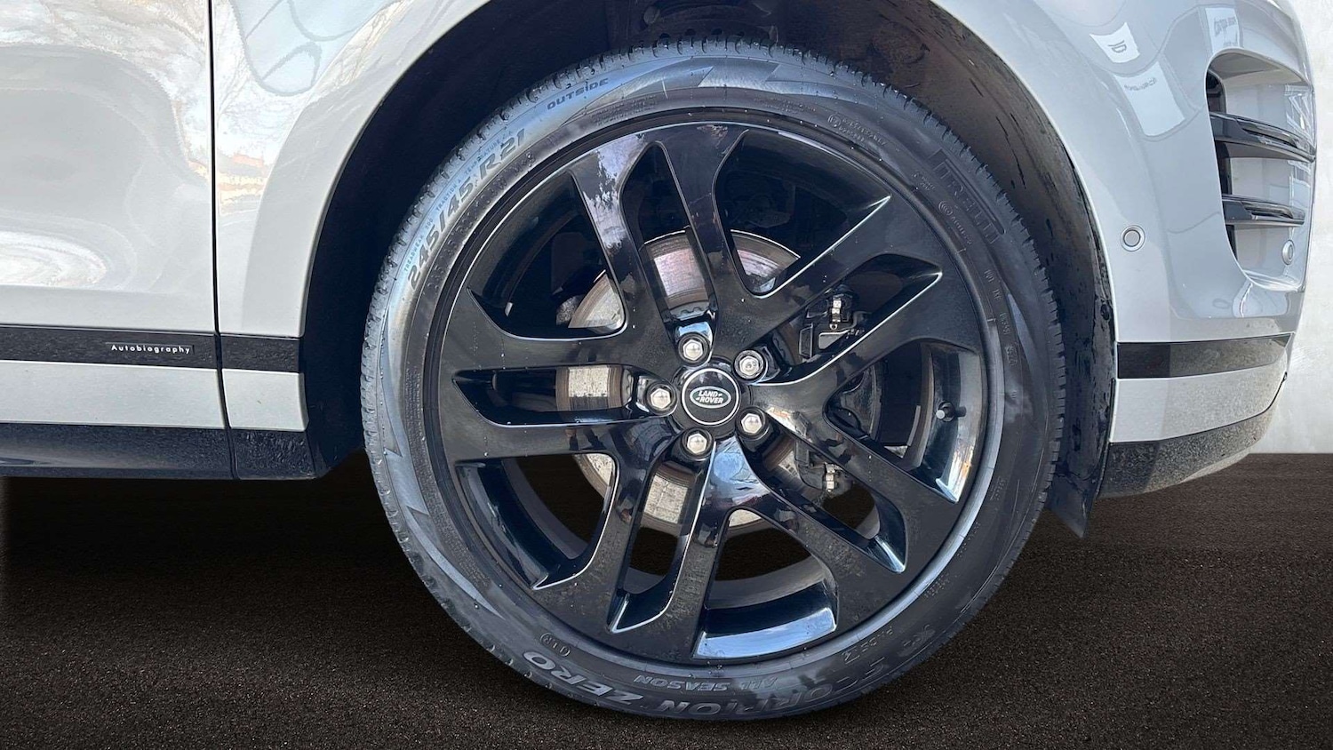 Used Land Rover Range Rover Evoque 2025 for sale - 76889851: Photo 8