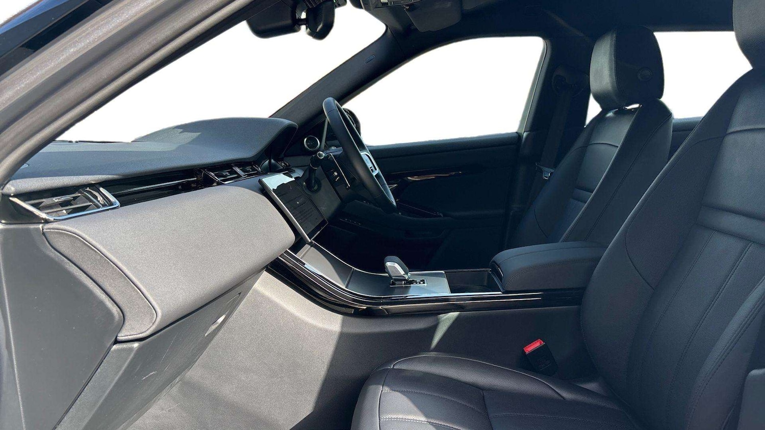 Used Land Rover Range Rover Evoque 2025 for sale - 76460232: Photo 3