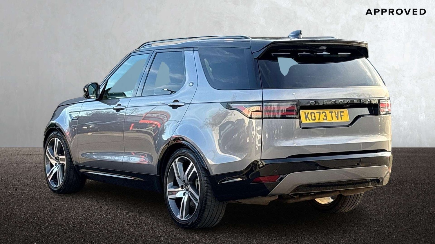 Used Land Rover Discovery 2024 for sale - 76851588: Photo 2