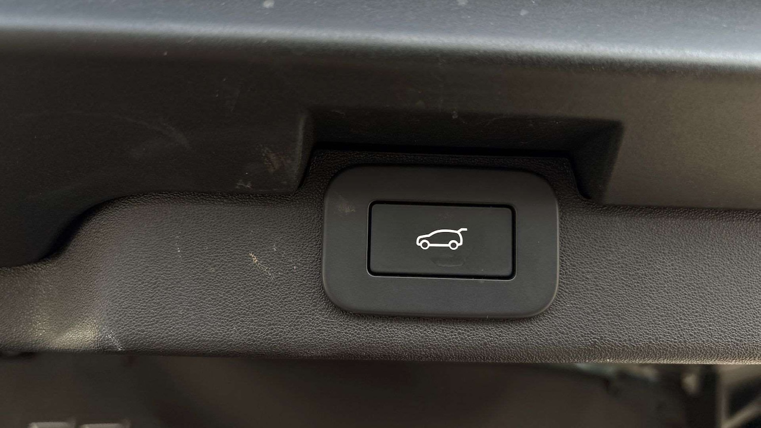 Used Land Rover Discovery 2024 for sale - 76851588: Photo 21