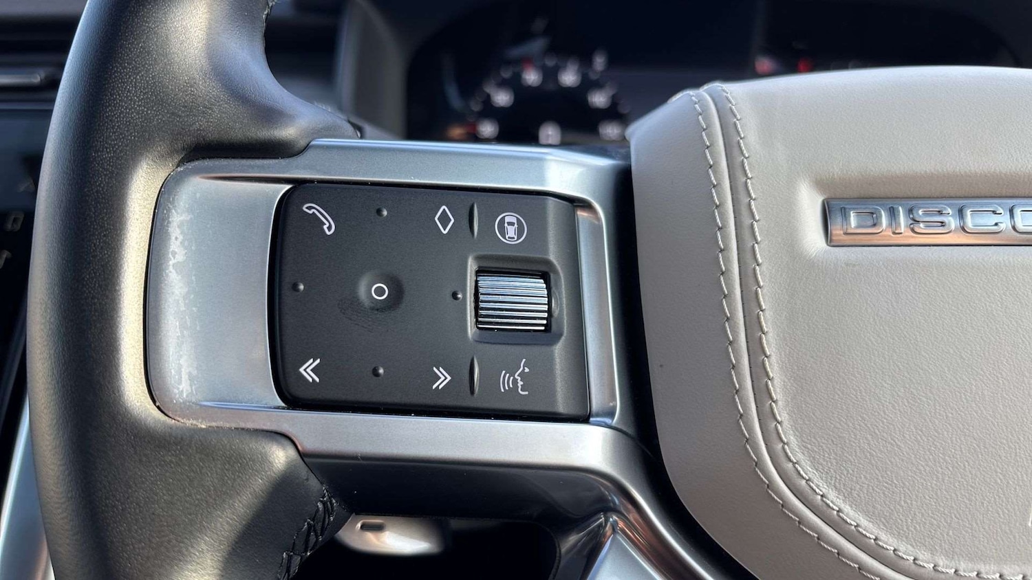 Used Land Rover Discovery 2024 for sale - 76851588: Photo 22