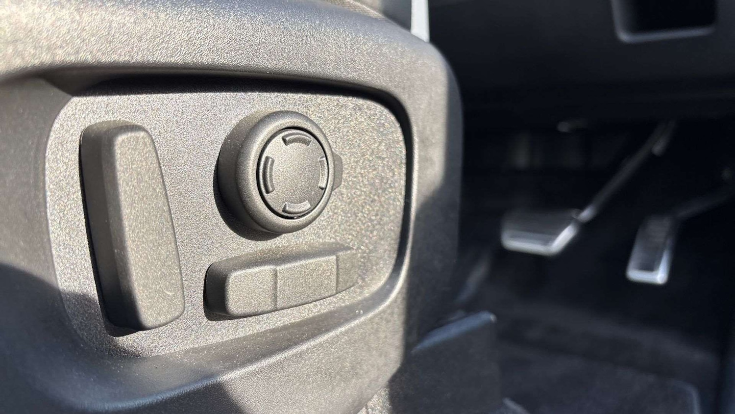 Used Land Rover Discovery 2024 for sale - 76851588: Photo 29