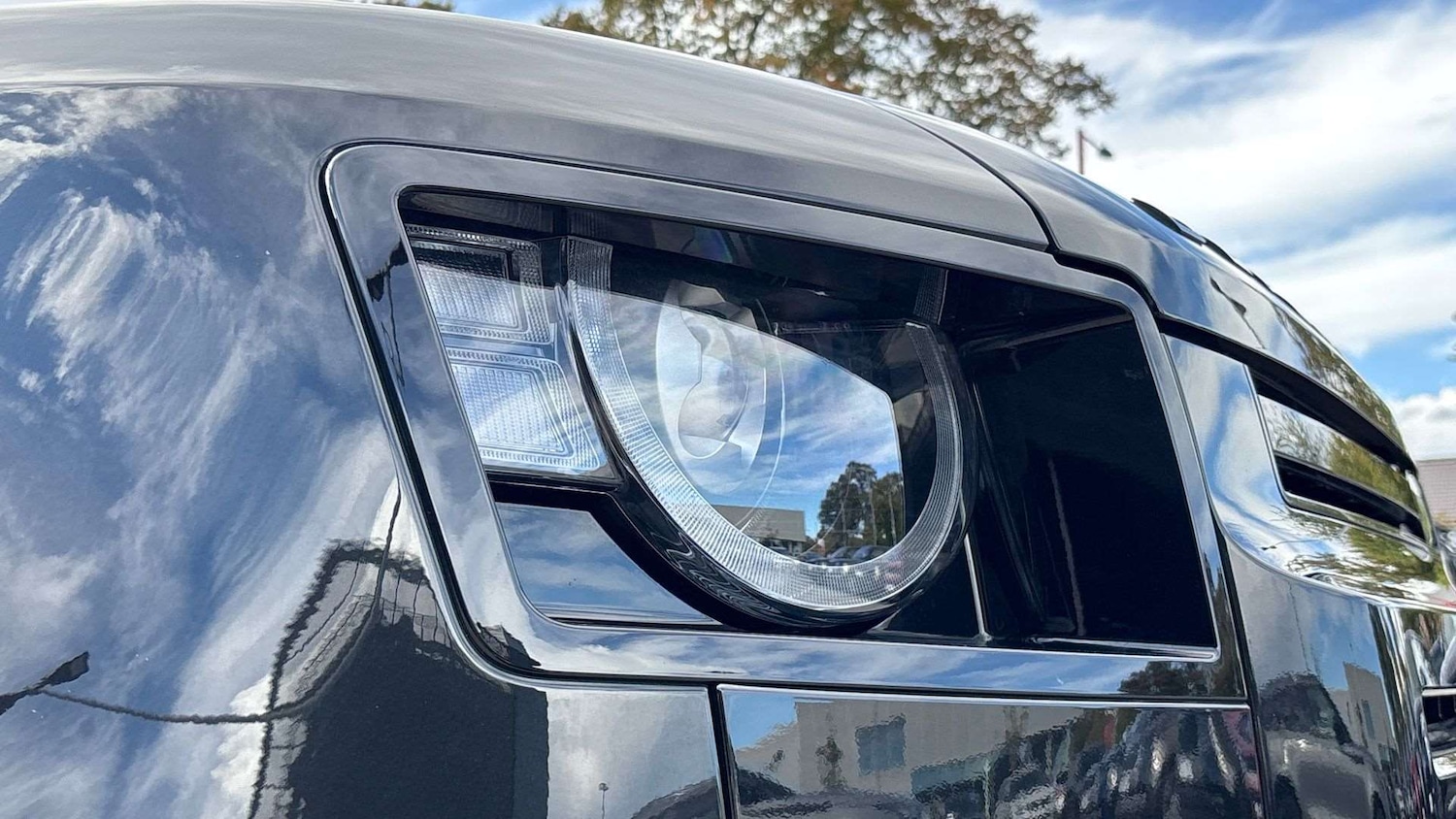 Used Land Rover Defender 2022 for sale - 76967930: Photo 17