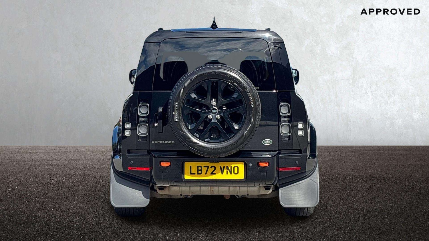 Used Land Rover Defender 2022 for sale - 76967930: Photo 6