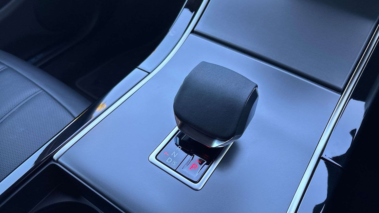 Used Land Rover Range Rover Evoque 2025 for sale - 76459849: Photo 13