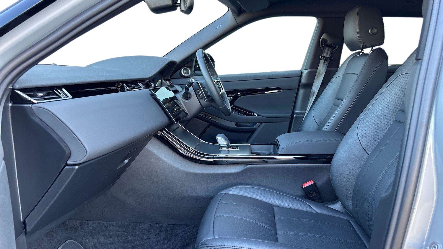 Used Land Rover Range Rover Evoque 2025 for sale - 76459849: Photo 3