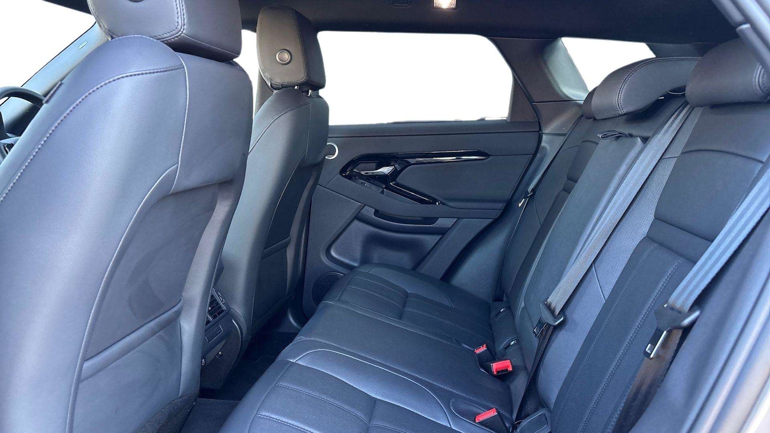 Used Land Rover Range Rover Evoque 2025 for sale - 76459849: Photo 4