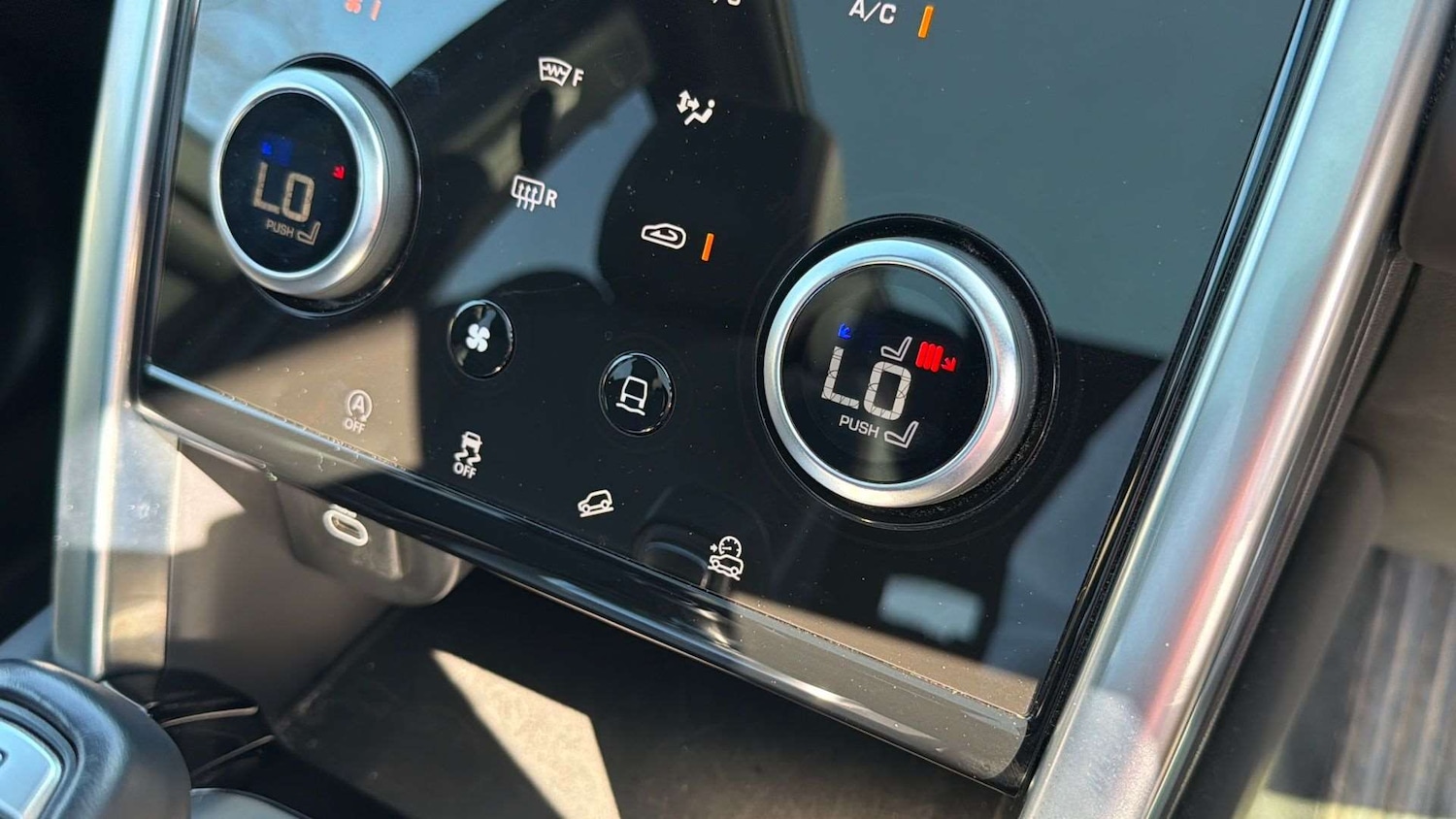 Used Land Rover Discovery Sport 2021 for sale - 77972786: Photo 22