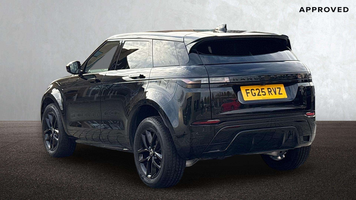 Used Land Rover Range Rover Evoque 2025 for sale - 77686667: Photo 2