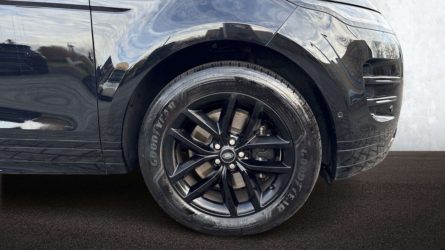 Used Land Rover Range Rover Evoque 2025 for sale - 77686667: Photo 8