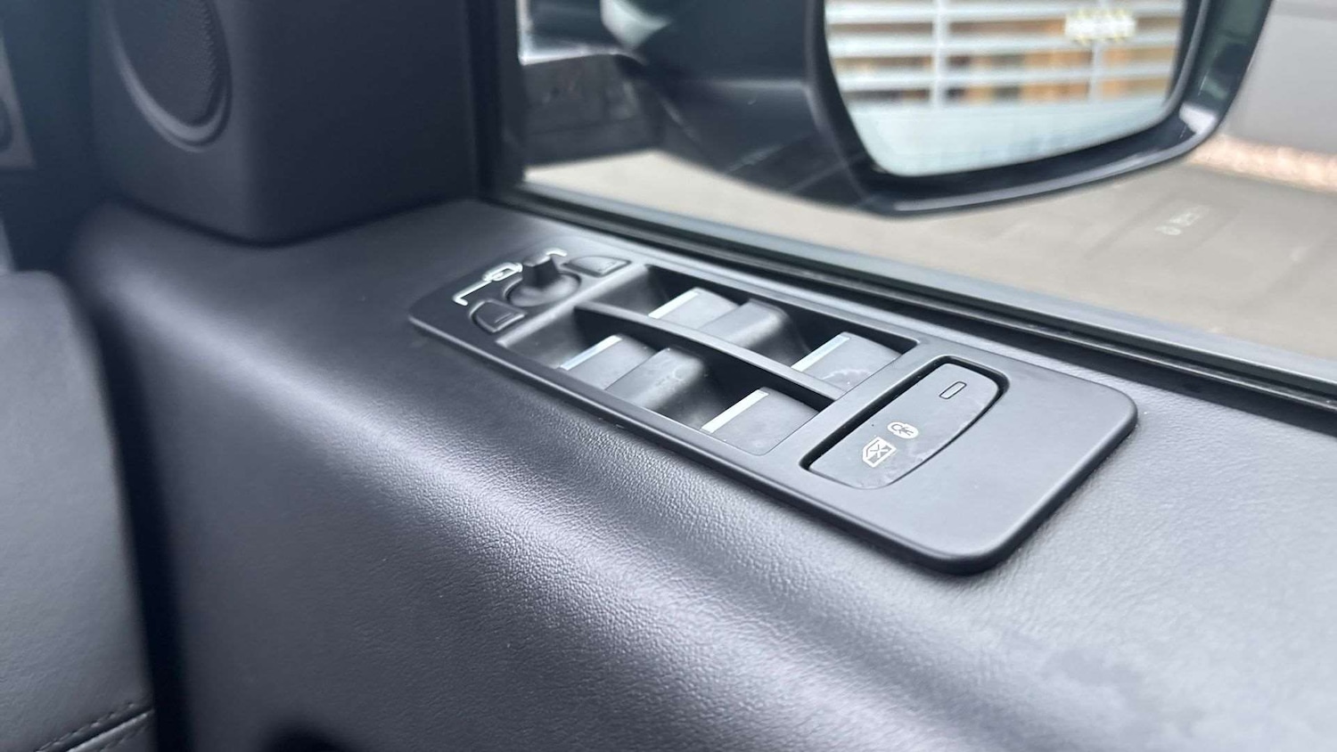 Used Land Rover Discovery Sport 2020 for sale - 76661835: Photo 32