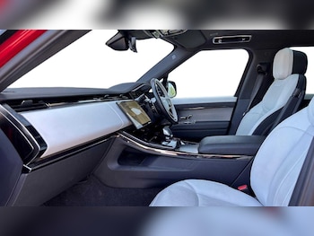 Used Land Rover Range Rover Sport 2024 for sale - 79002056: Photo