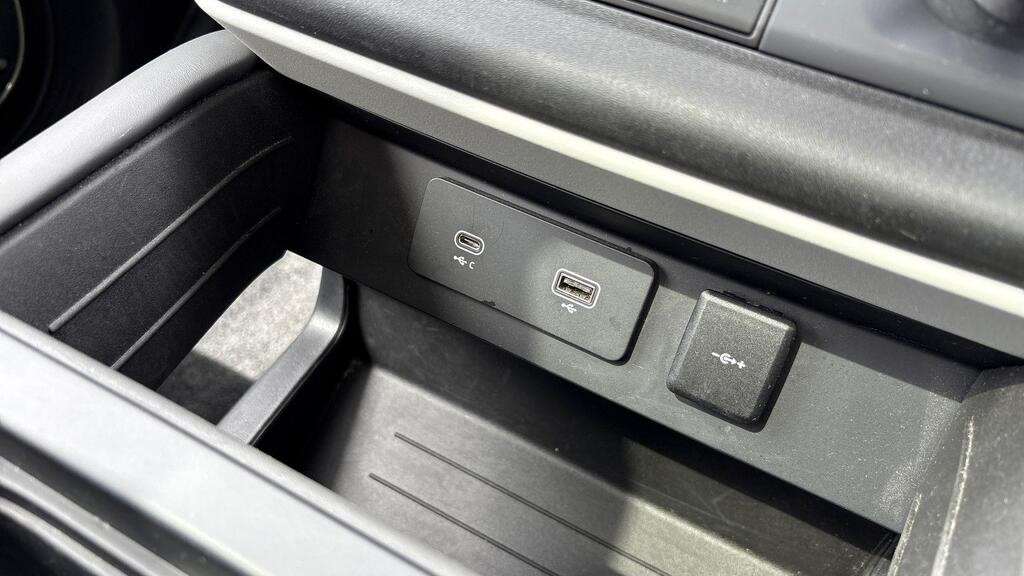 Used Land Rover Defender 2023 for sale - 76875822: Photo 30