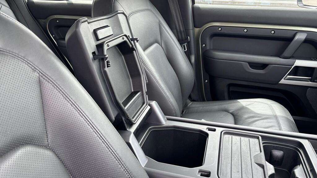 Used Land Rover Defender 2023 for sale - 76875822: Photo 33