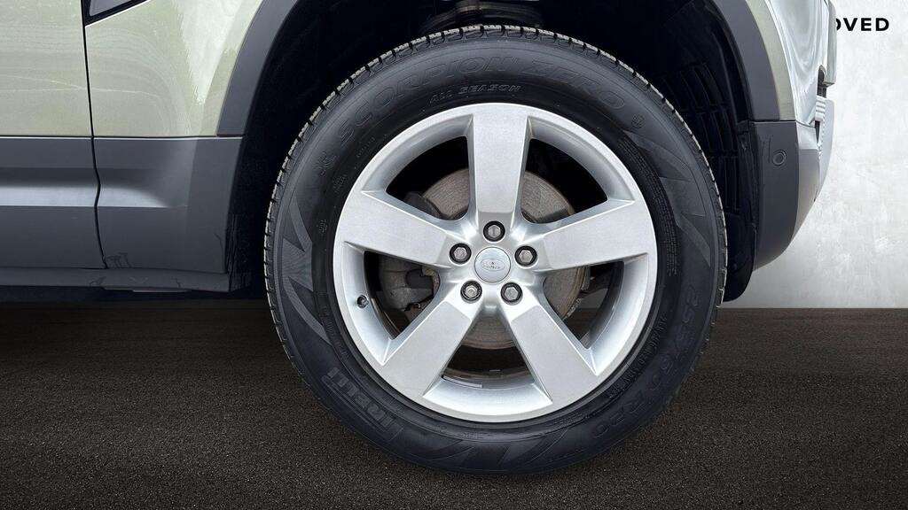 Used Land Rover Defender 2023 for sale - 76875822: Photo 8