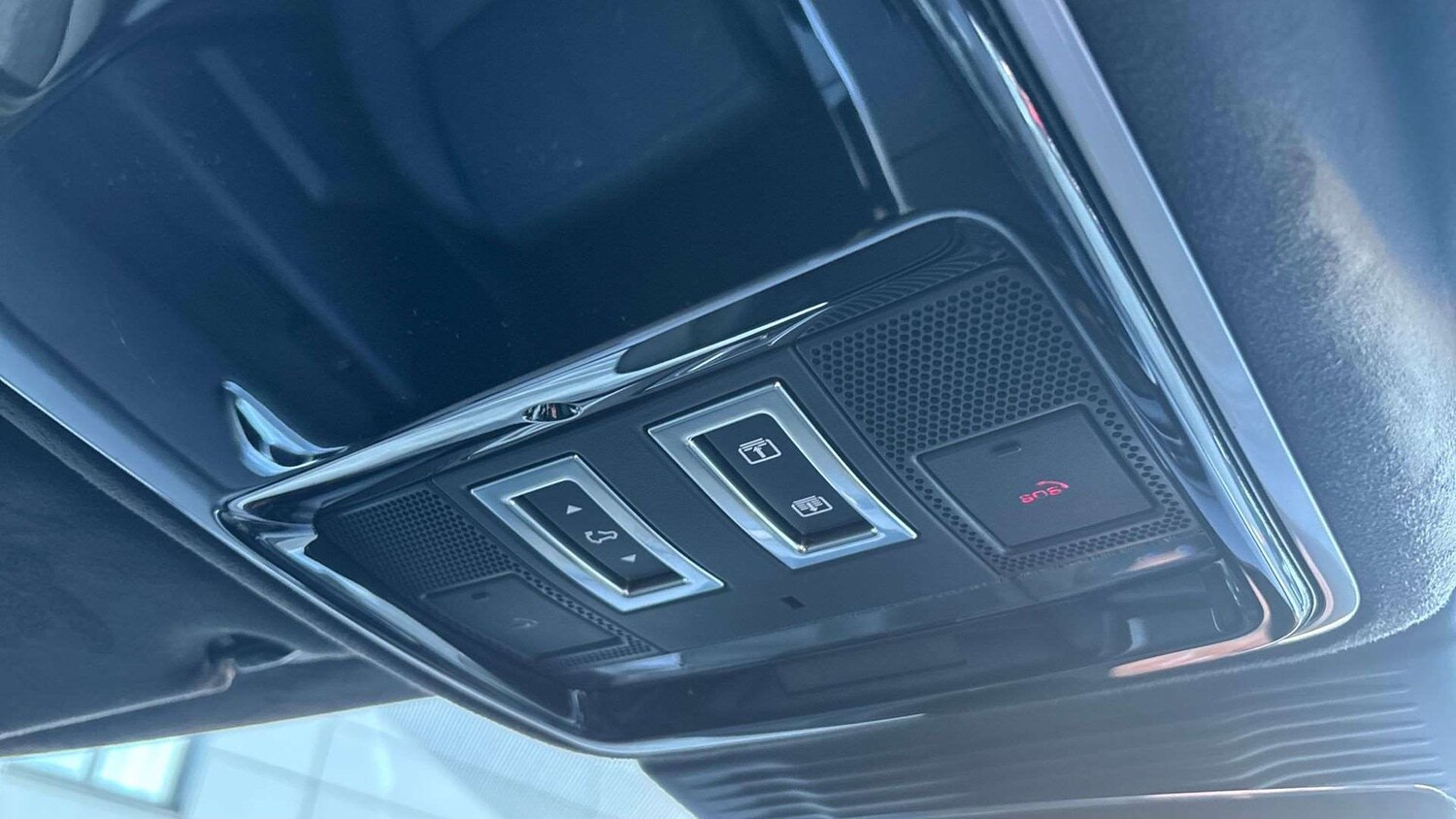 Used Land Rover Range Rover Velar 2025 for sale - 77979478: Photo 23