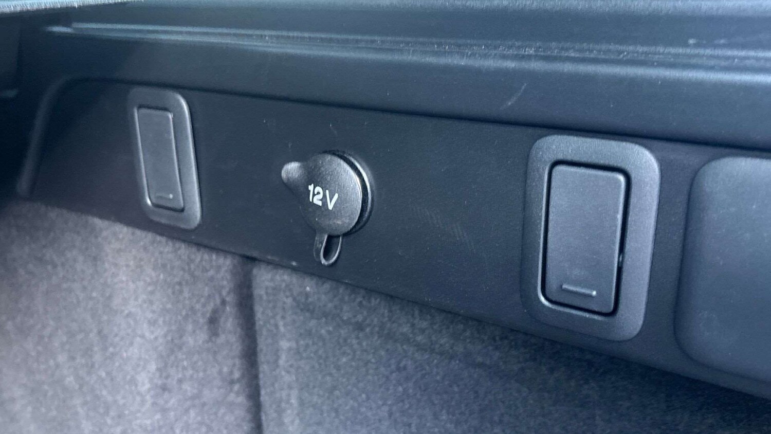 Used Land Rover Range Rover Velar 2025 for sale - 77979478: Photo 27