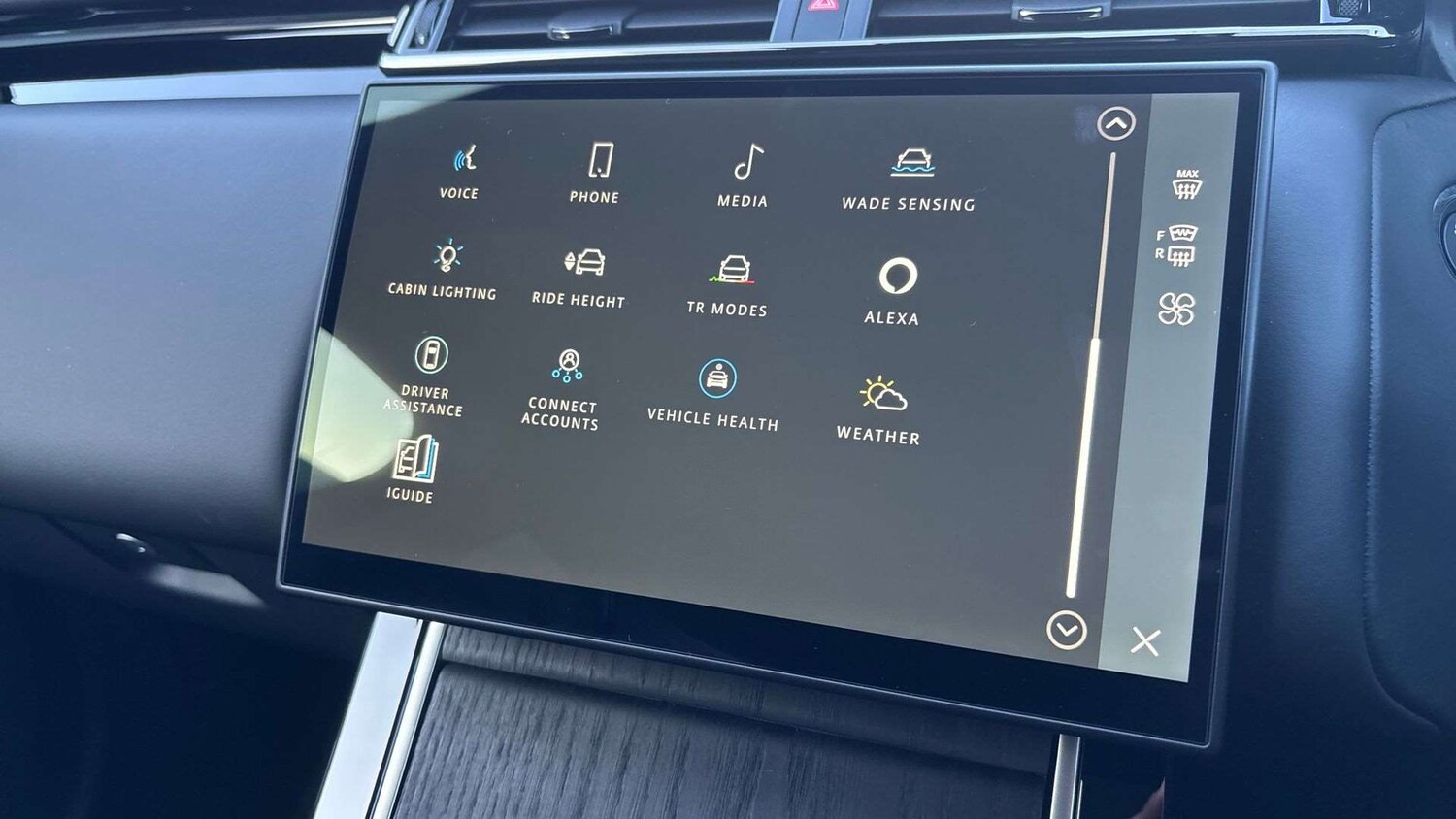 Used Land Rover Range Rover Velar 2025 for sale - 77979478: Photo 30