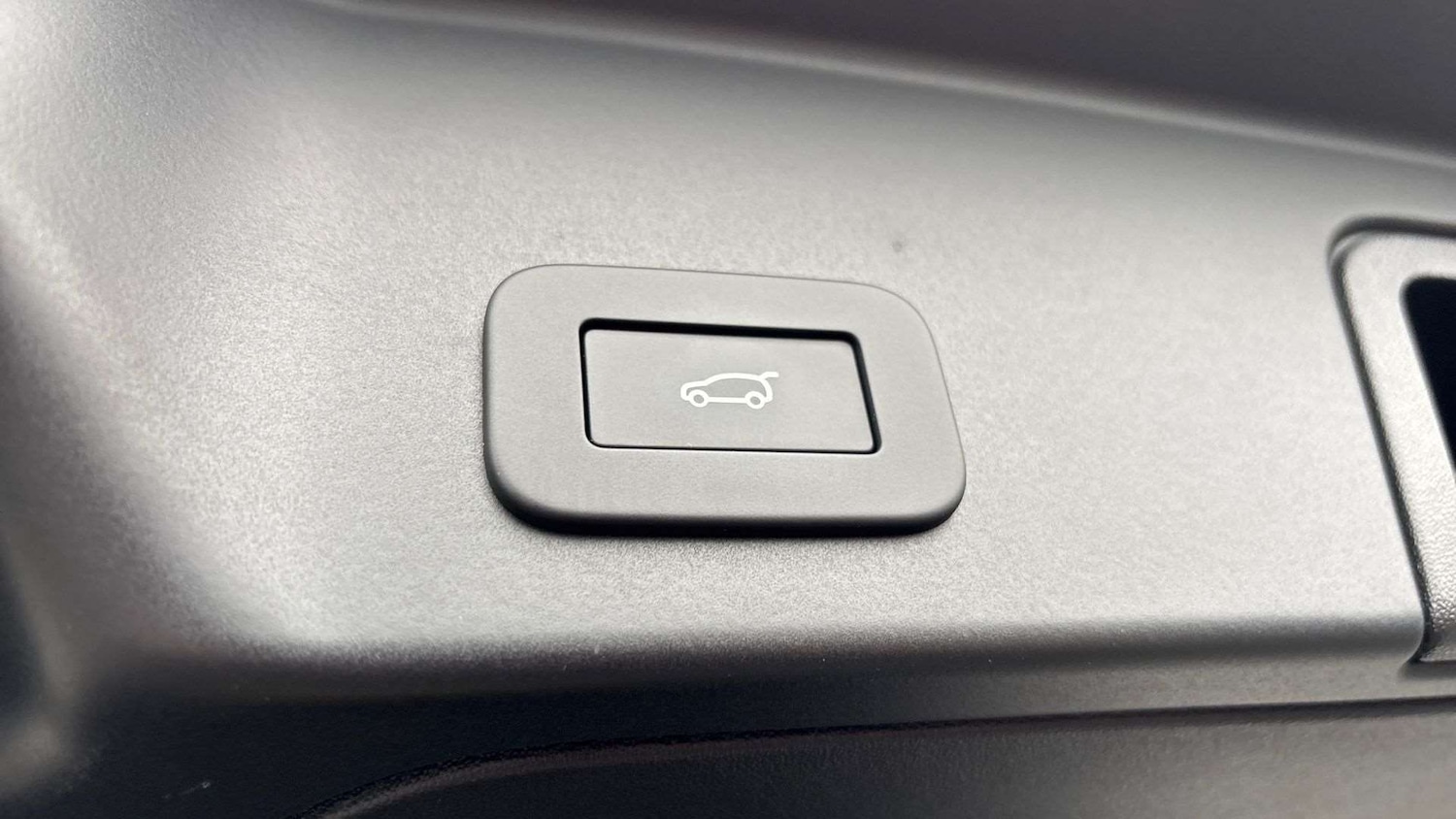 Used Land Rover Range Rover Evoque 2025 for sale - 76851620: Photo 29