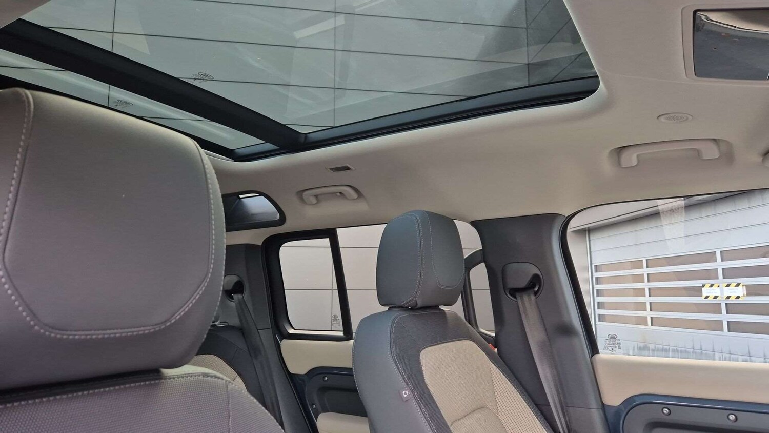 Used Land Rover Defender 2022 for sale - 76460159: Photo 21