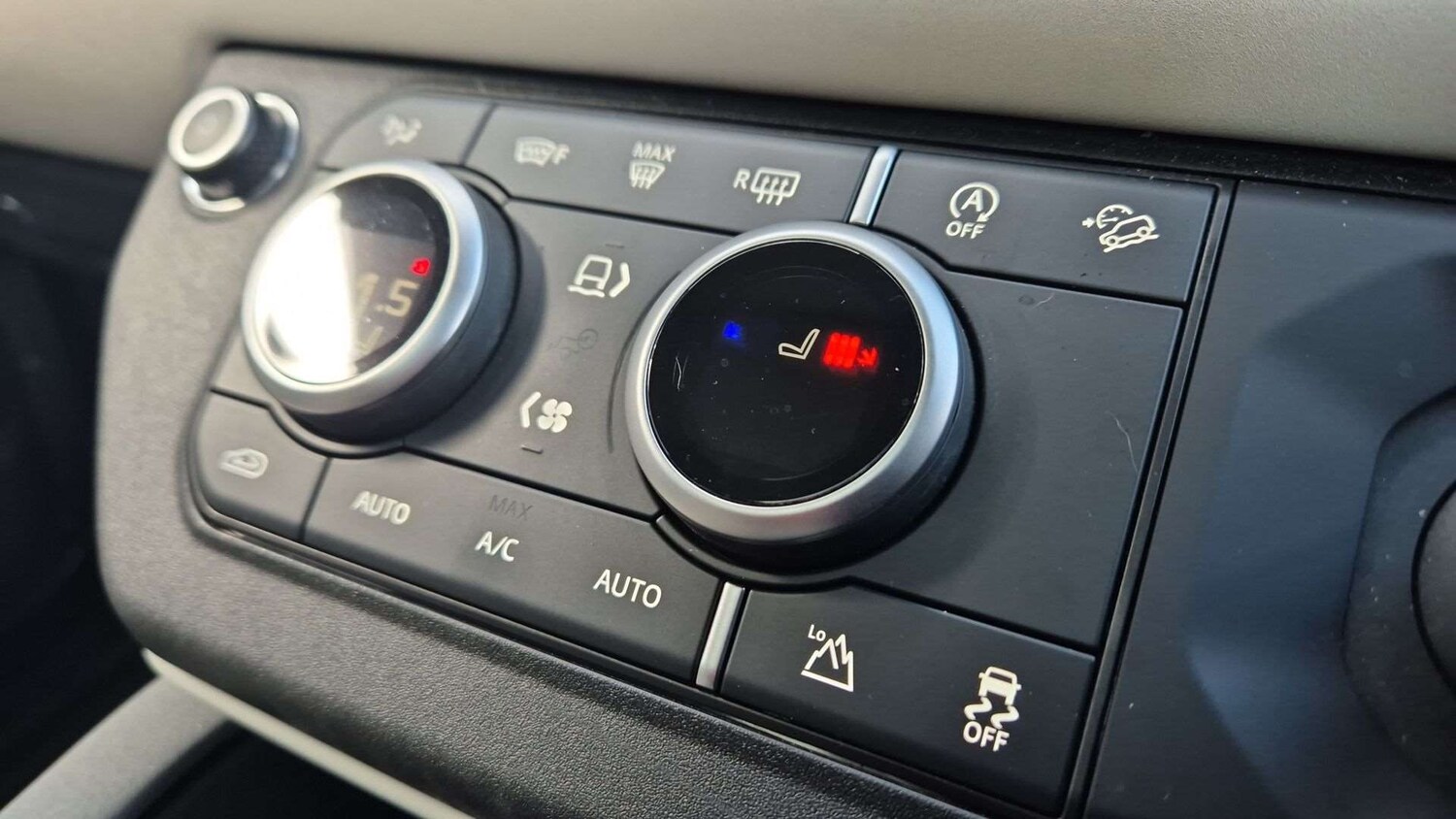 Used Land Rover Defender 2022 for sale - 76460159: Photo 29