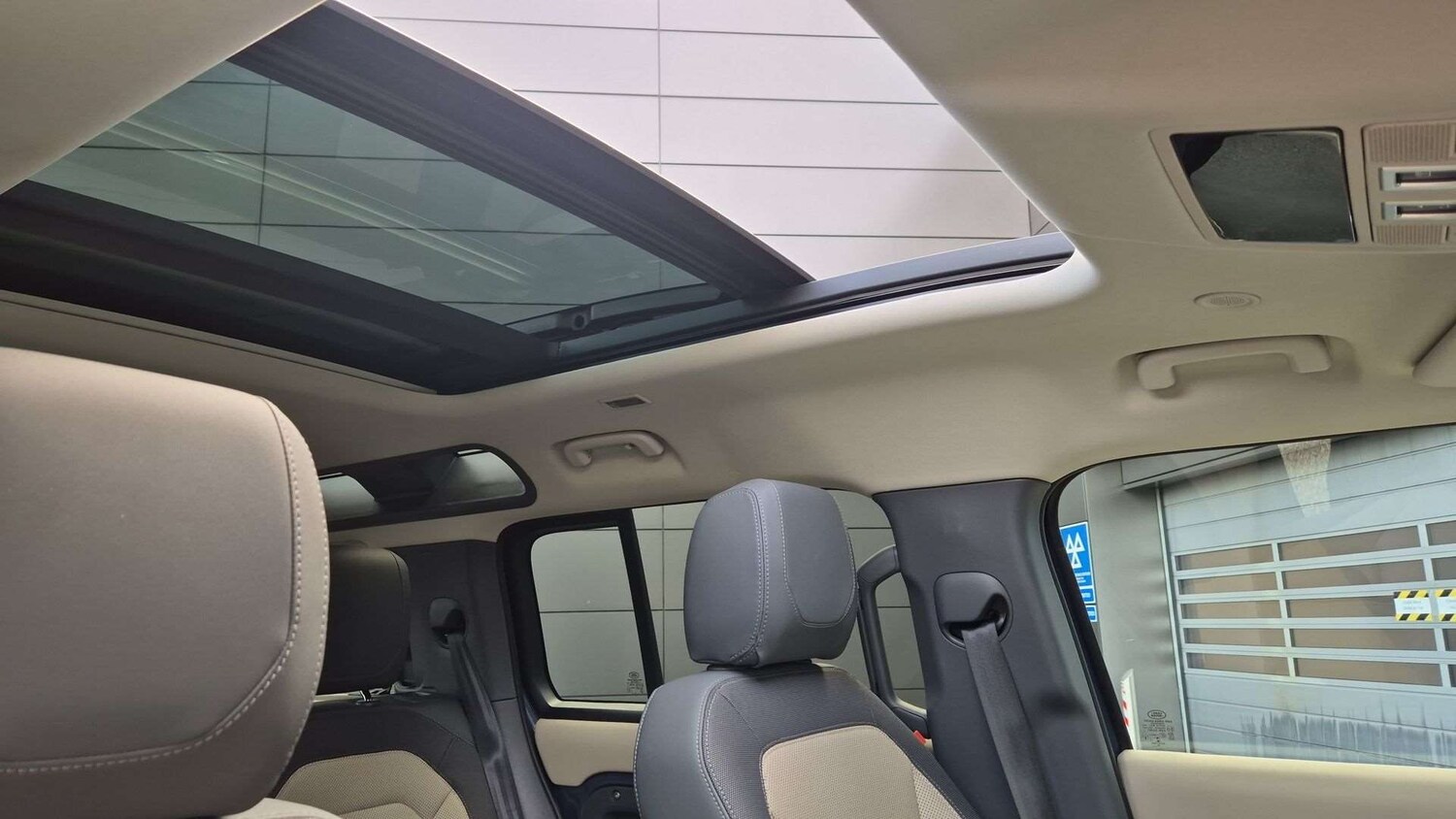 Used Land Rover Defender 2022 for sale - 76460159: Photo 35