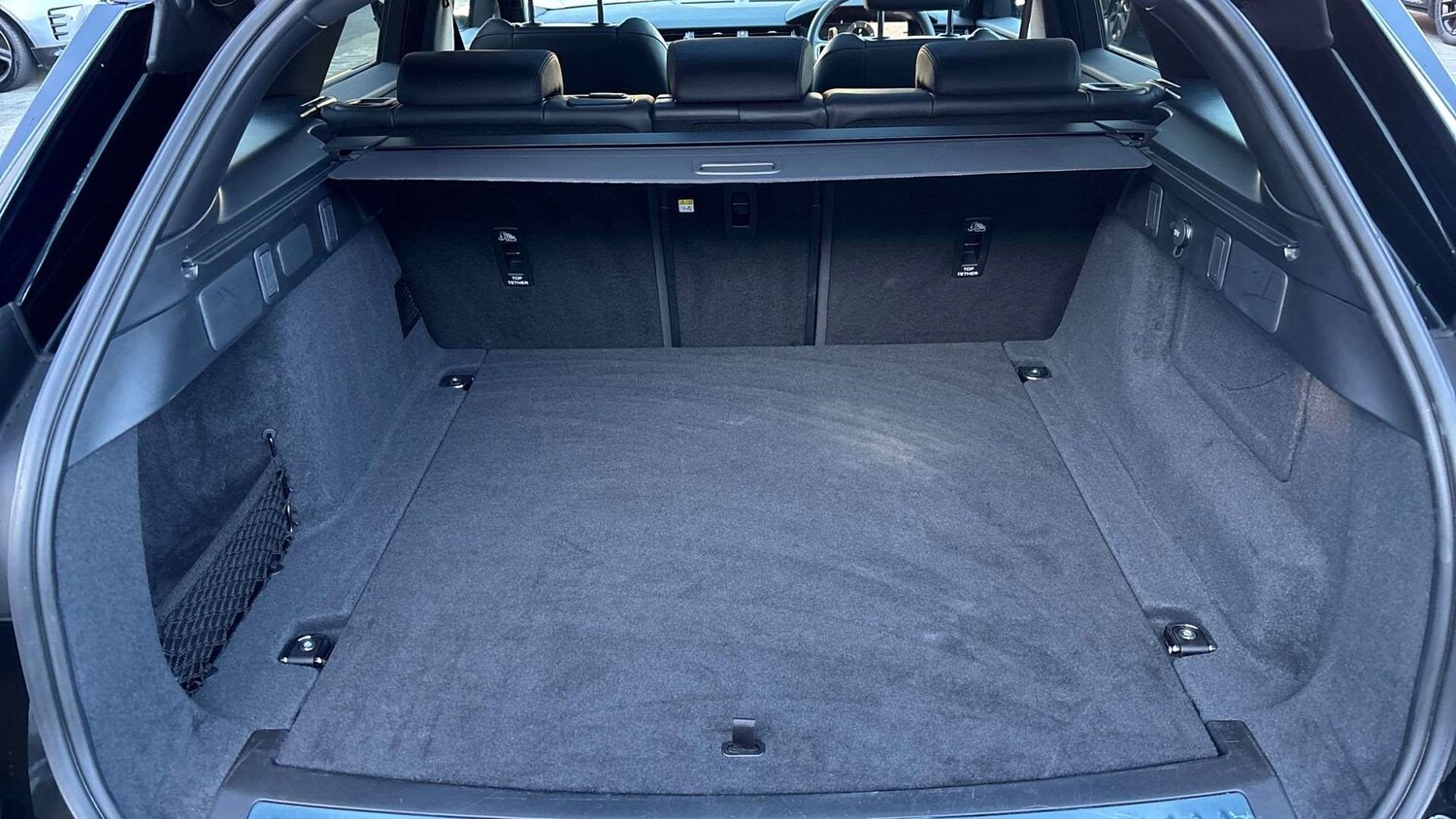 Used Land Rover Range Rover Velar 2025 for sale - 76460531: Photo 10