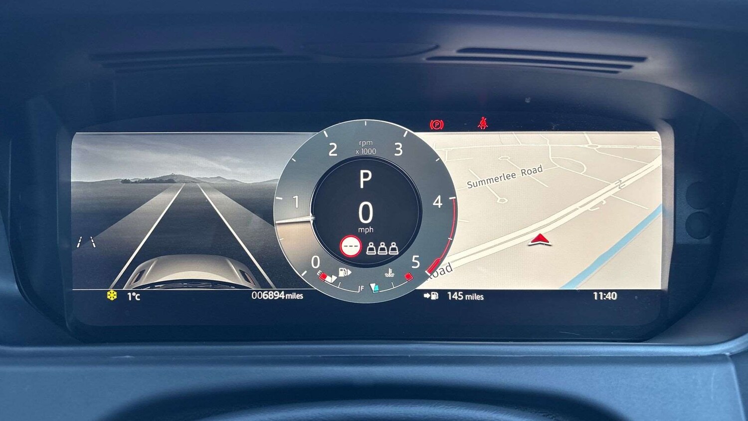 Used Land Rover Range Rover Velar 2025 for sale - 76460531: Photo 16