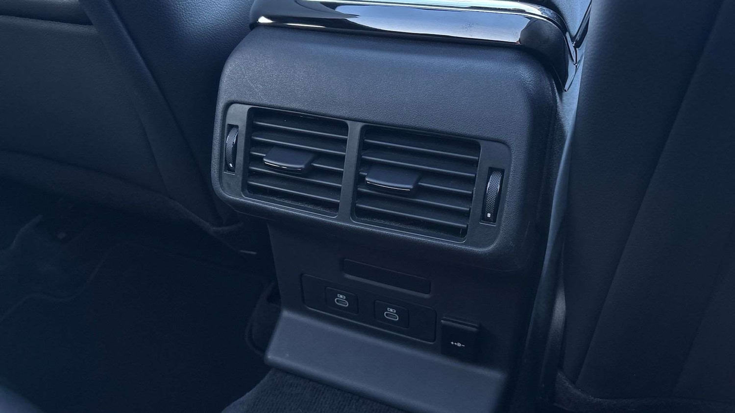 Used Land Rover Range Rover Velar 2025 for sale - 76460531: Photo 18