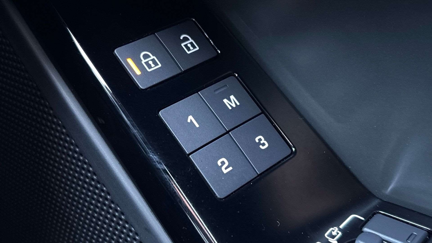 Used Land Rover Range Rover Velar 2025 for sale - 76460531: Photo 25