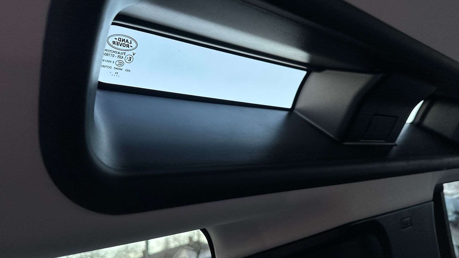 Used Land Rover Defender 2024 for sale - 77810811: Photo 24