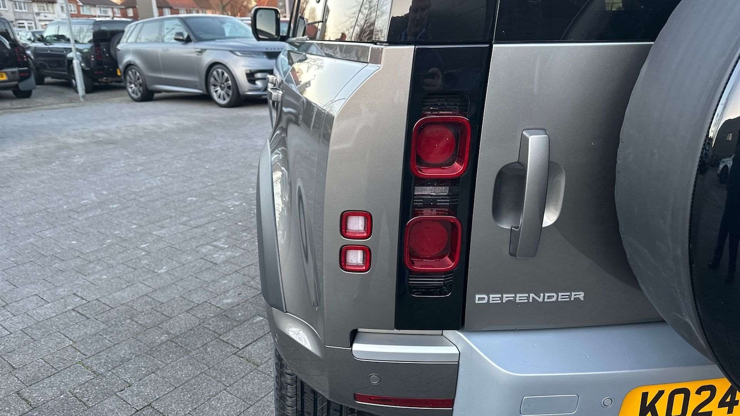 Used Land Rover Defender 2024 for sale - 77810811: Photo 26