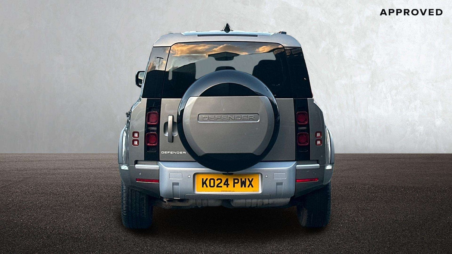 Used Land Rover Defender 2024 for sale - 77810811: Photo 6