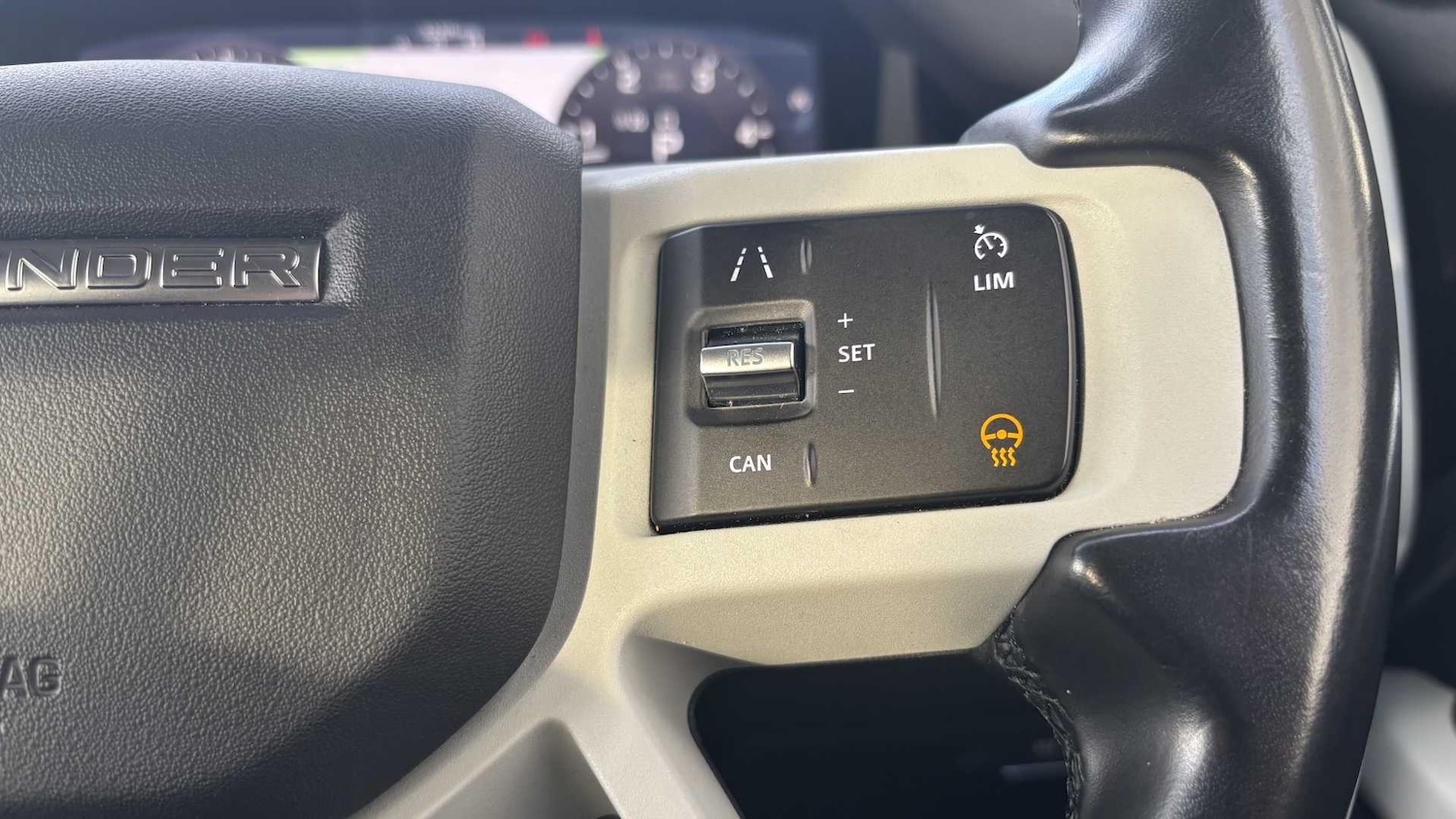 Used Land Rover Defender 2020 for sale - 76460184: Photo 23