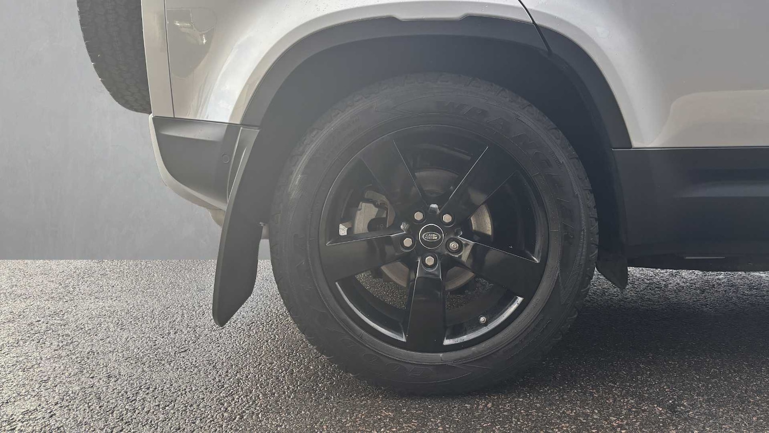 Used Land Rover Defender 2020 for sale - 76460184: Photo 25