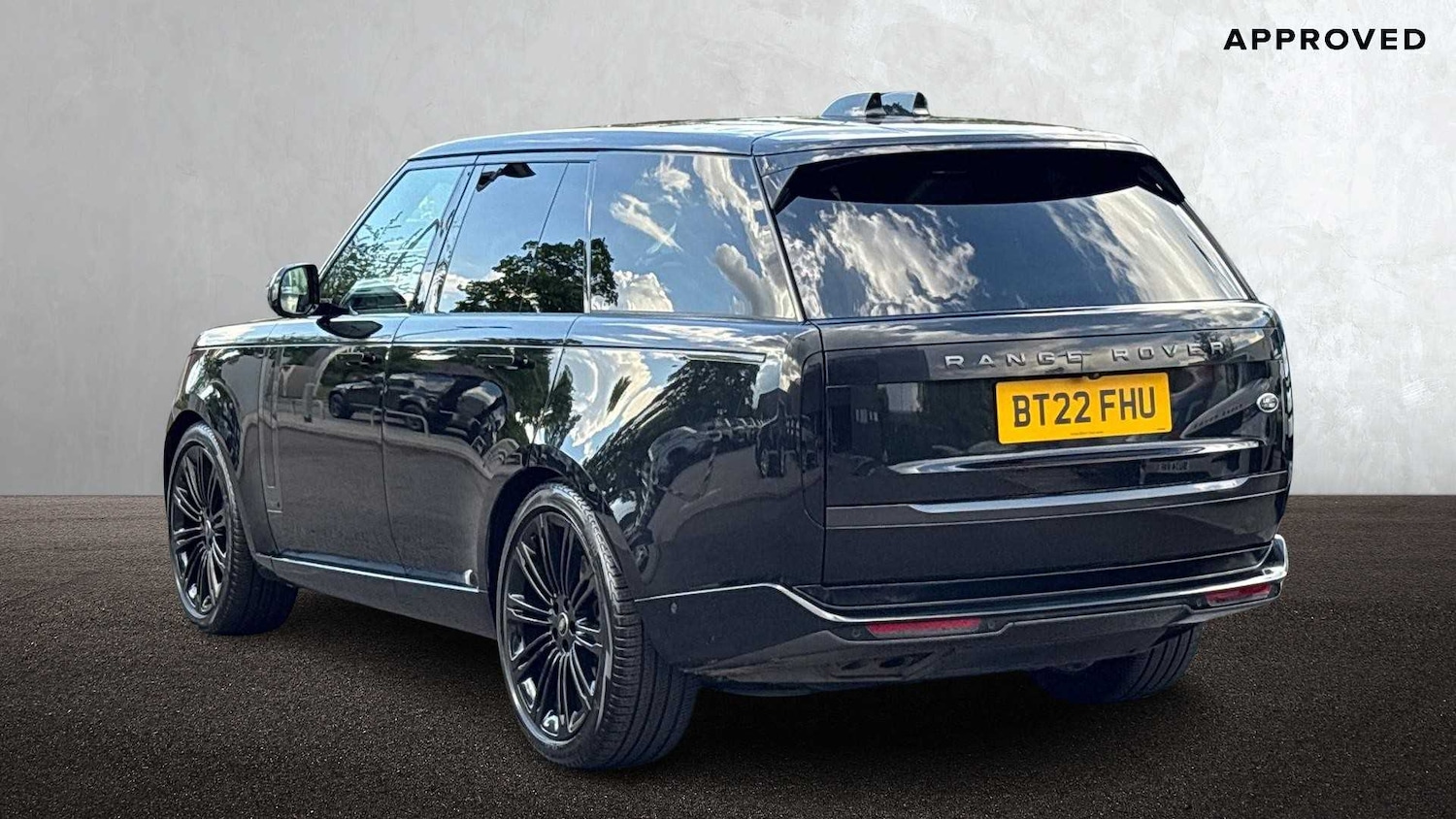 Used Land Rover Range Rover 2022 for sale - 76460409: Photo 2