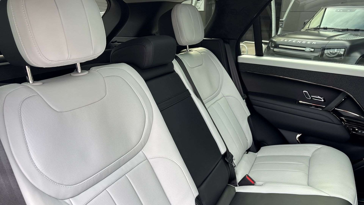 Used Land Rover Range Rover Sport 2024 for sale - 76460411: Photo 32