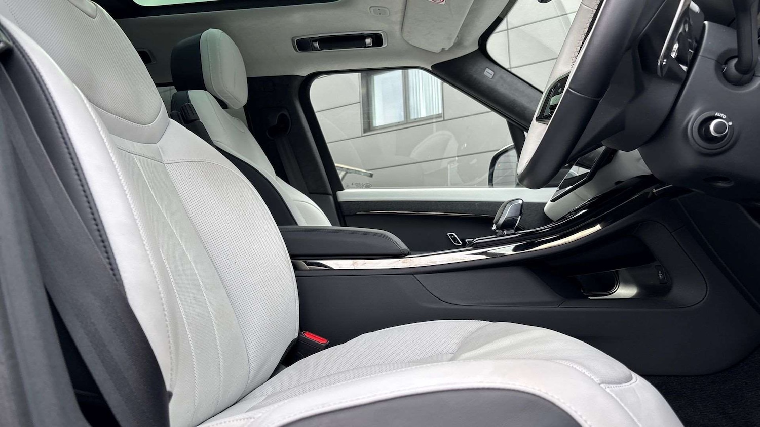 Used Land Rover Range Rover Sport 2024 for sale - 76460411: Photo 35