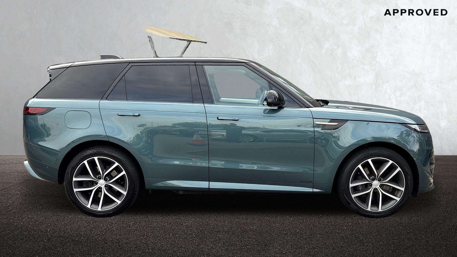 Used Land Rover Range Rover Sport 2024 for sale - 76460411: Photo 5