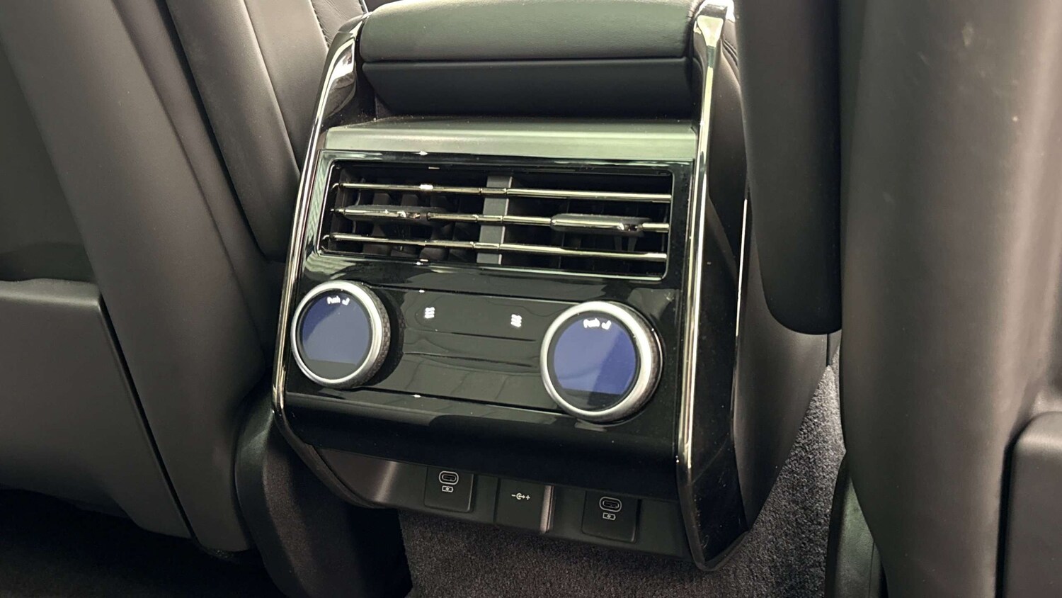 Used Land Rover Range Rover Sport 2024 for sale - 78119151: Photo 18