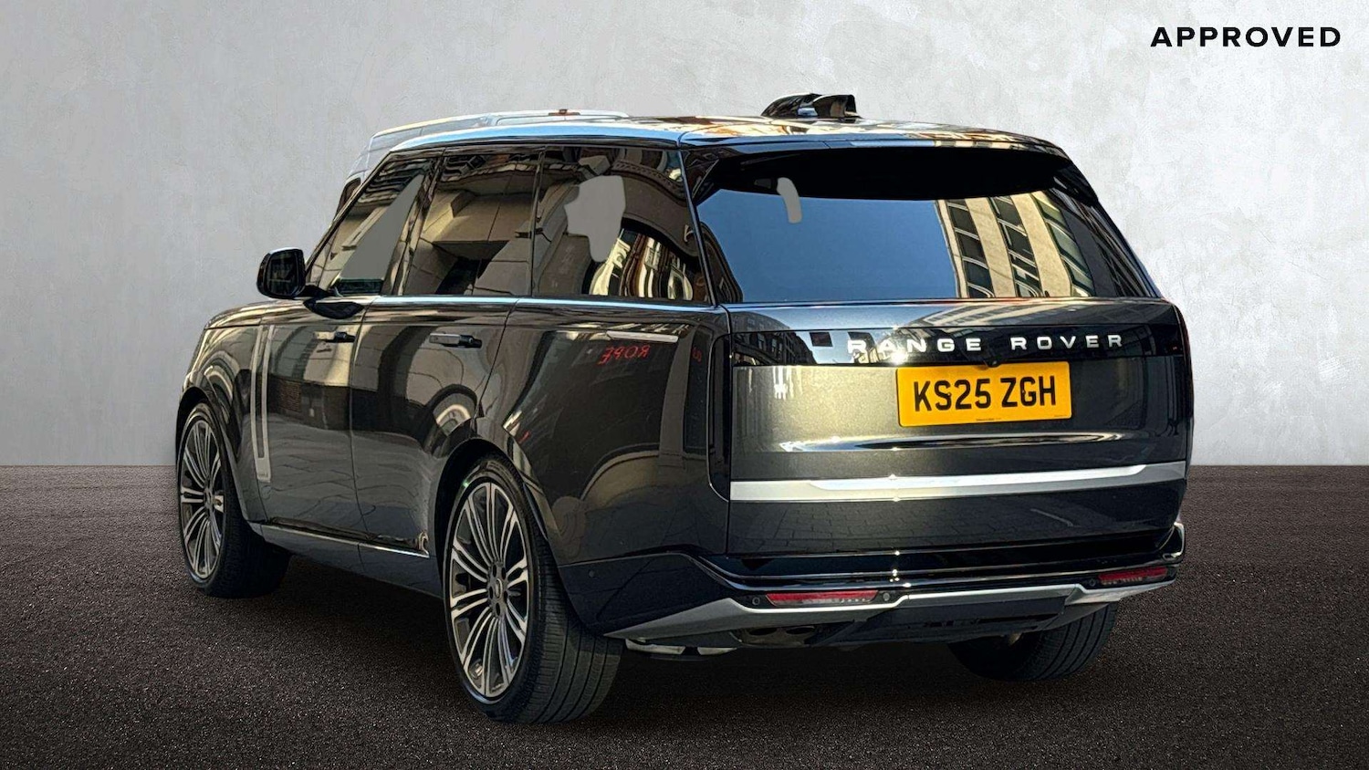 Used Land Rover Range Rover 2025 for sale - 77373848: Photo 2