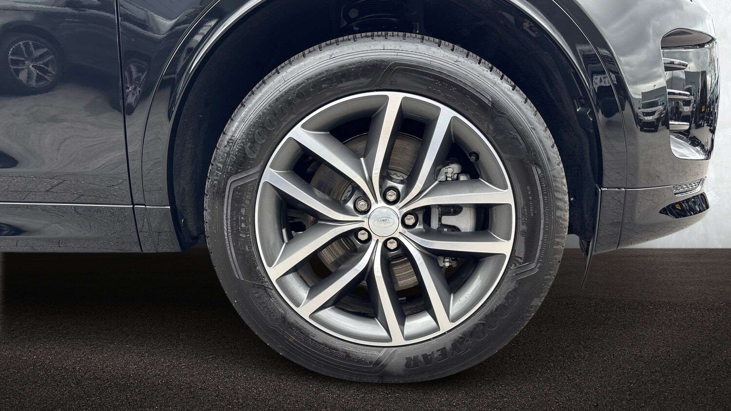 Used Land Rover Discovery Sport 2025 for sale - 78221235: Photo 8