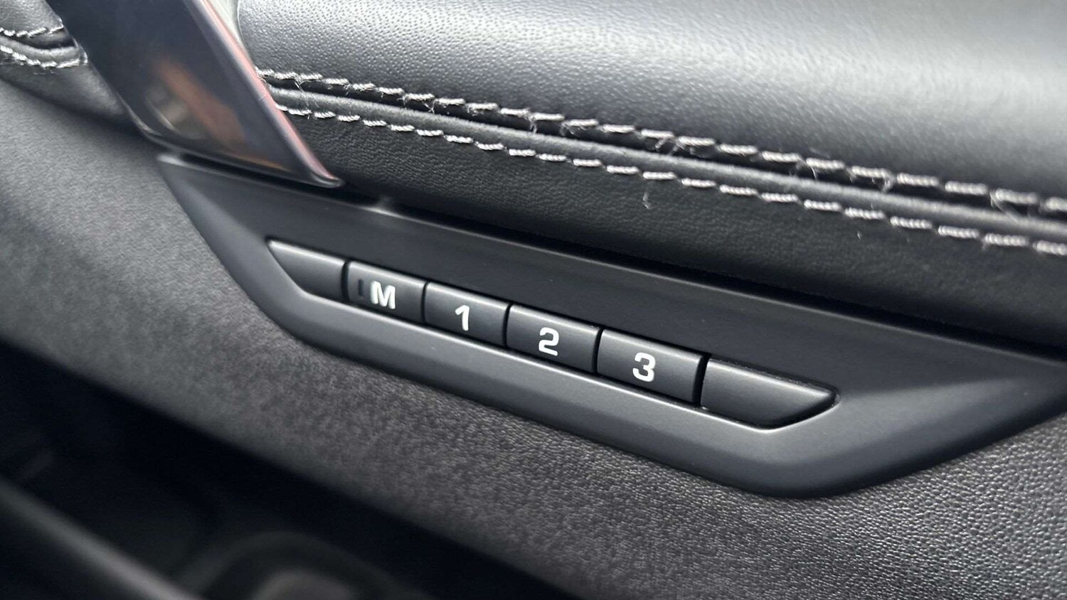 Used Land Rover Discovery Sport 2024 for sale - 76746141: Photo 25