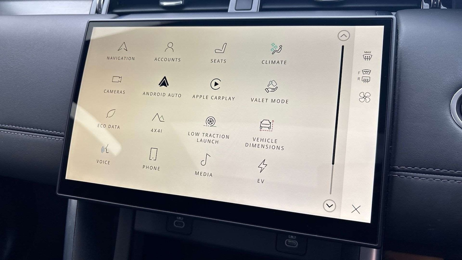 Used Land Rover Discovery Sport 2024 for sale - 76746141: Photo 33