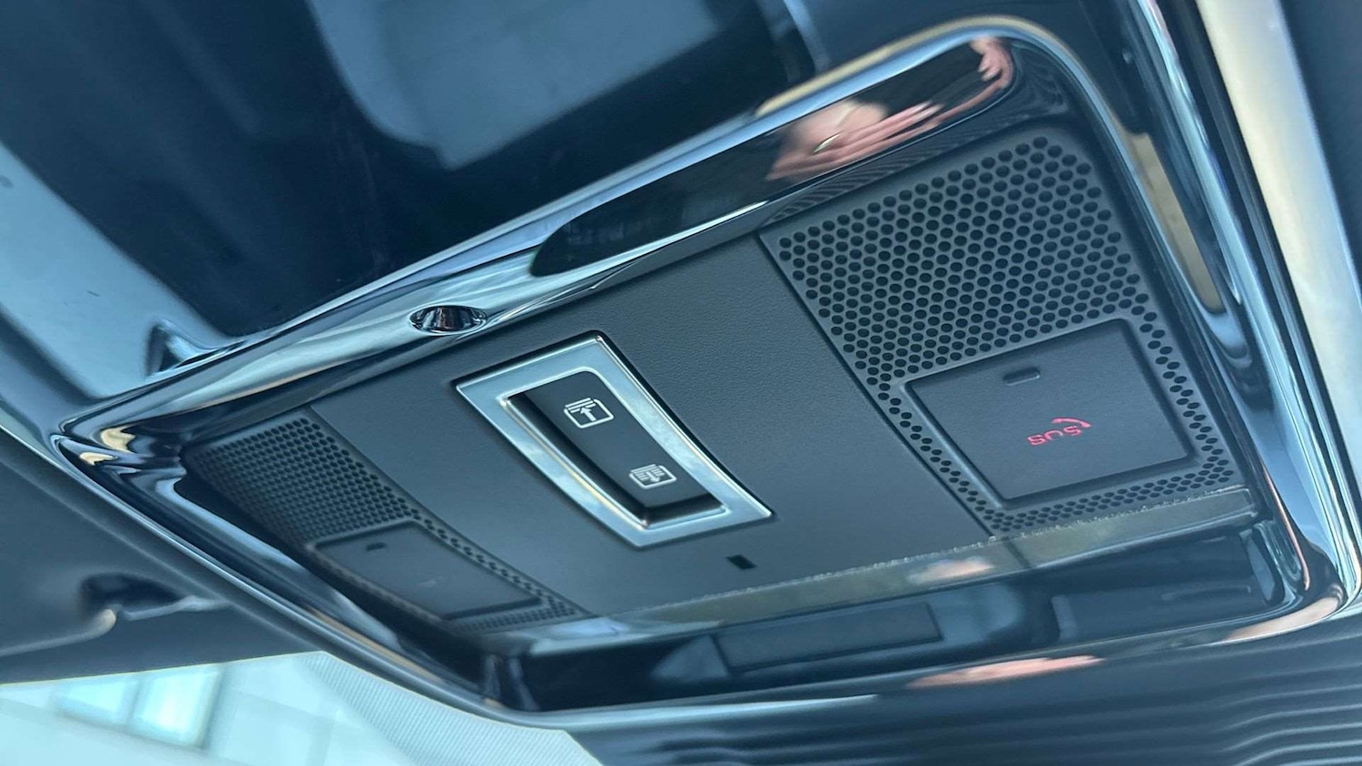 Used Land Rover Range Rover Velar 2023 for sale - 77000230: Photo 22